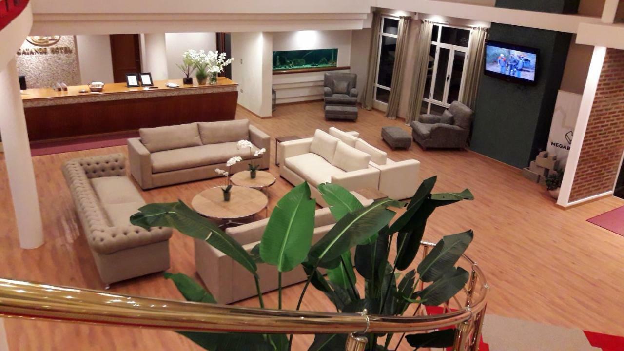 Catange Hotel Charata Extérieur photo